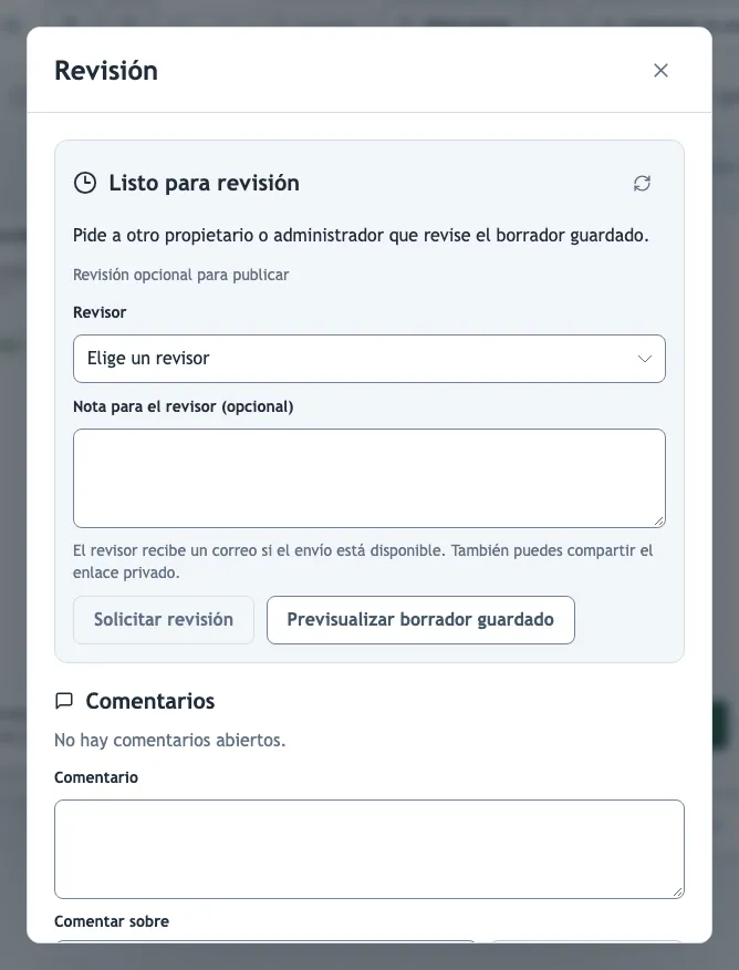 El panel Revisión con la selección del revisor y los comentarios