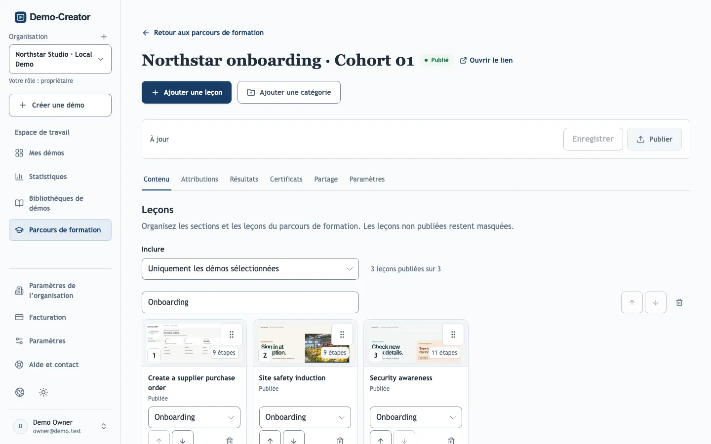 Un parcours de formation avec les onglets Contenu, Attributions et Résultats